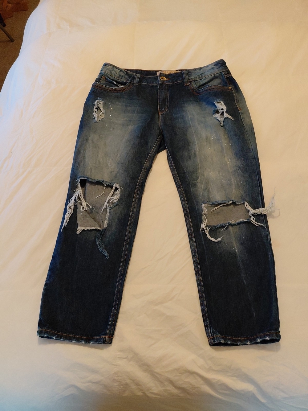 Colcci Jeanswear Distressed Jeans Sz 8 EUC Blue Cropped